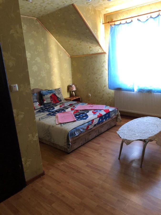 Holiday Bed & Breakfast Tisakerestur Dış mekan fotoğraf